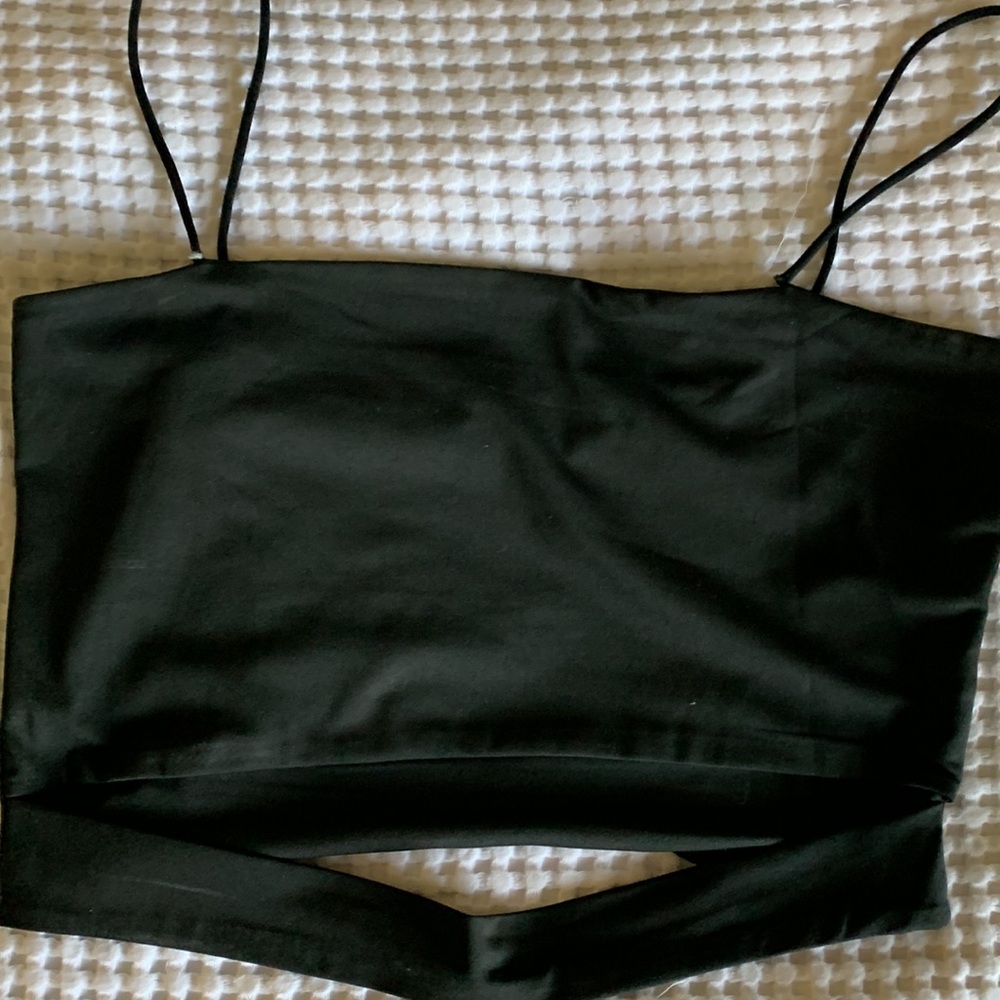Bundle of summer cropped tops and tanks🌼 - Picture 14 of 14